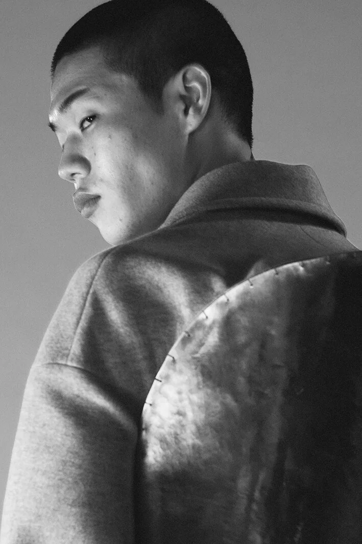 00038-Loewe- Menswear-Spring-22-credit-David-Sims.jpeg