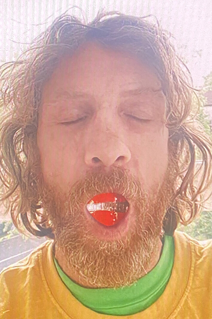 00045-Loewe- Menswear-Spring-22-credit-David-Sims.jpeg