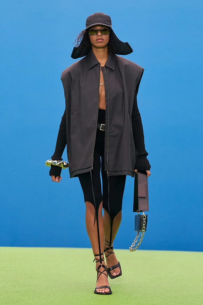 Jacquemus-fall-21-27.jpg