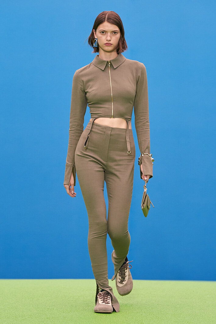 Jacquemus-fall-21-31.jpg