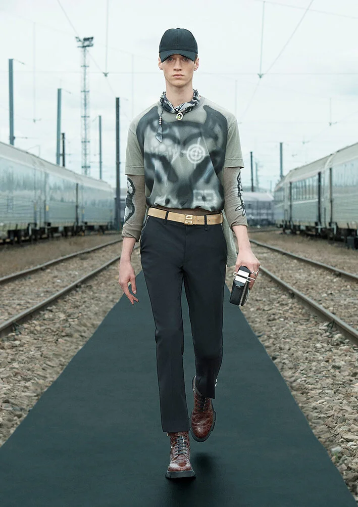 GIVENCHY_SPRING_22_03.jpg