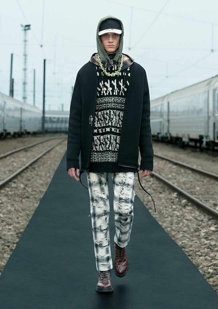 GIVENCHY_SPRING_22_22.jpg