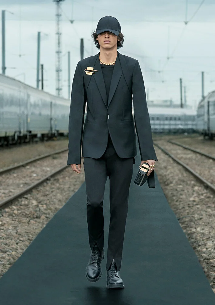 GIVENCHY_SPRING_22_31.jpg