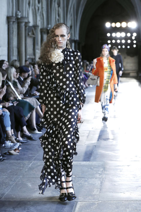hbz-resort-trends-2016-on-the-dots-gucci-getty.jpg