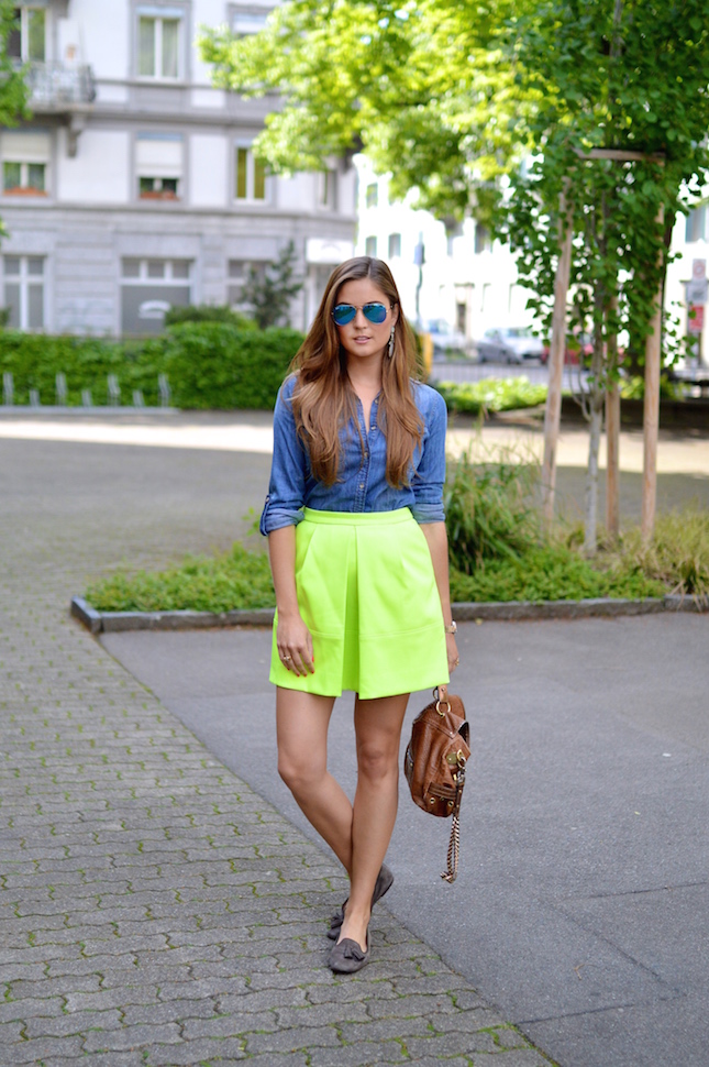1.-chambray-shirt-with-neon-yellow-skirt.jpg