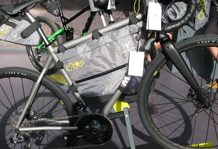 Apidura copy.jpg
