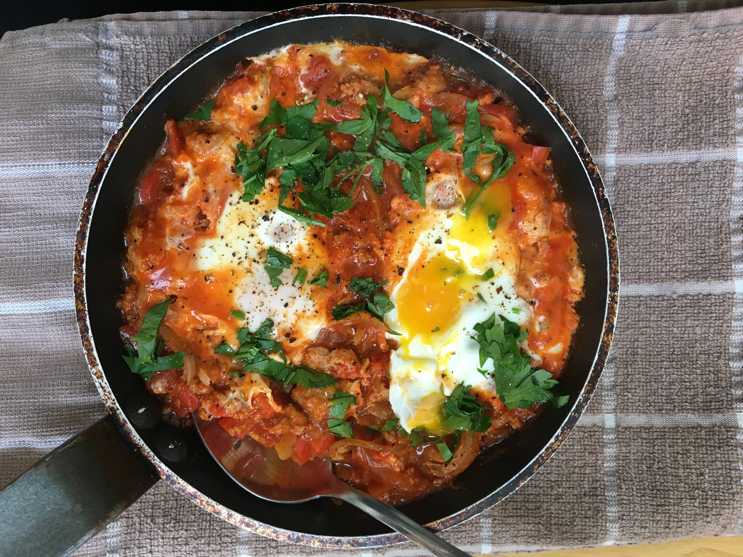 Eggs, chorizo and tomato (Spanish all day breakfast)