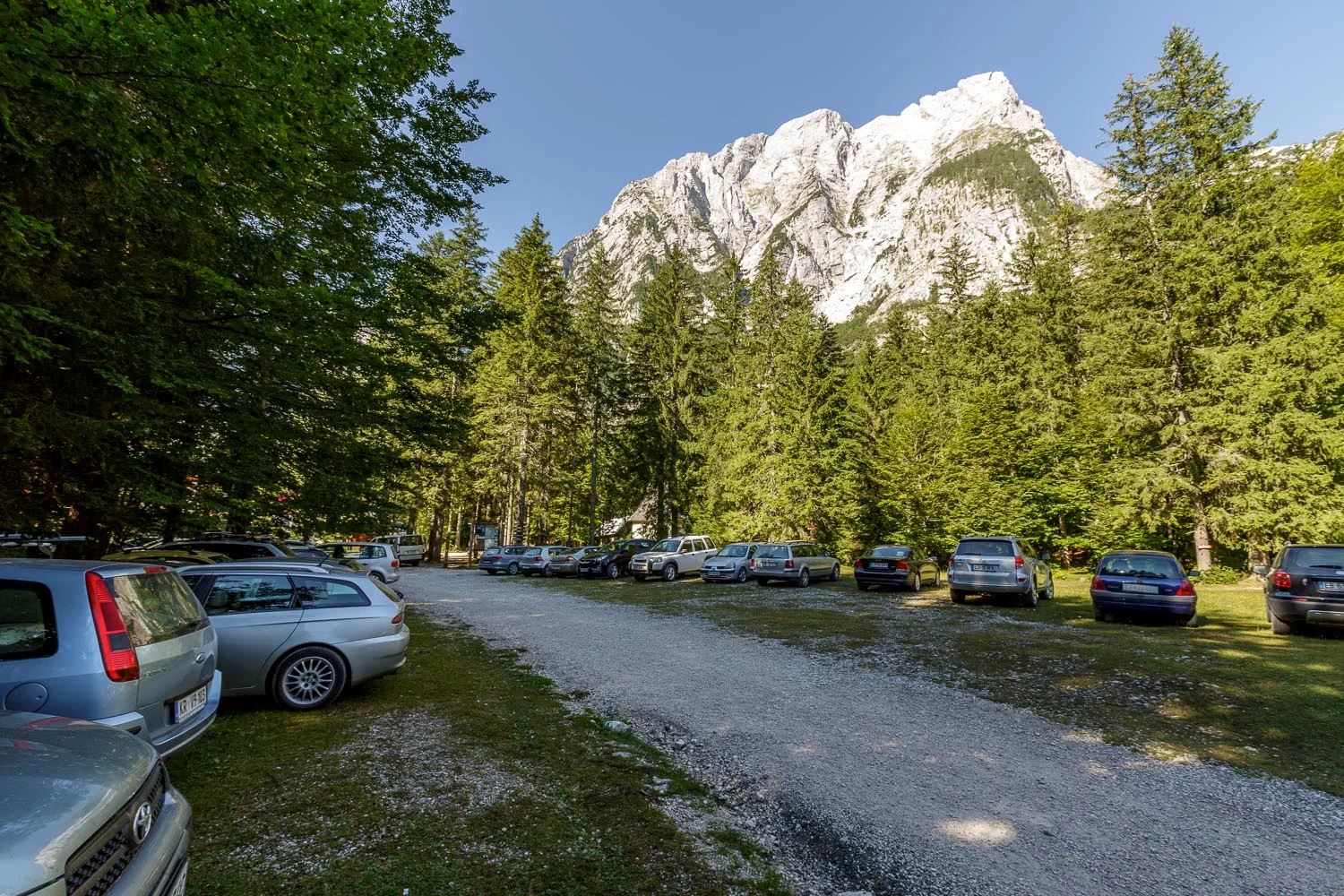 Zabaviščni park v dolini Vrata in Bavarska smer v Triglavu