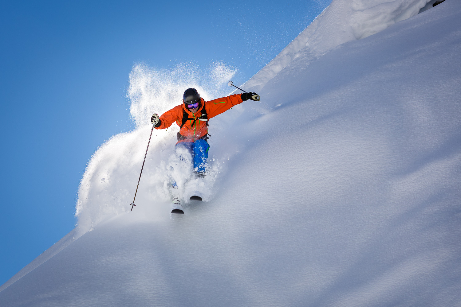 Freeride skiing in Italy.
