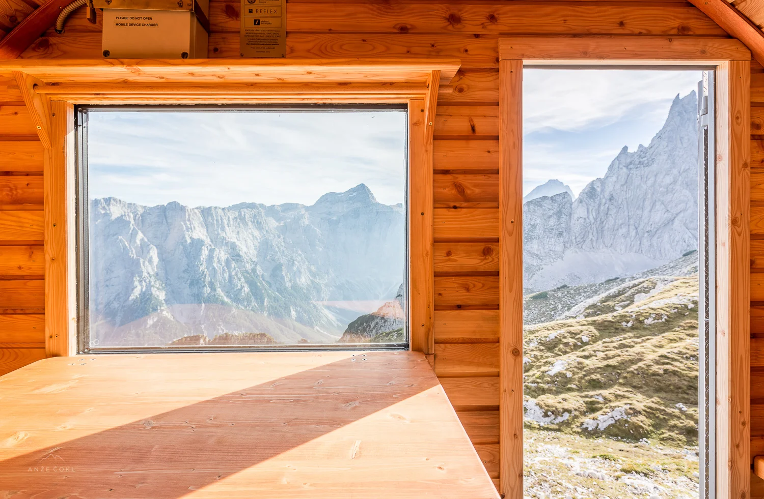 Pogled za bogove na Triglav. God's view from the bivouac to the north face of Triglav, Slovenia's highest mountain. Foto: Anže Čokl, anzecokl.com