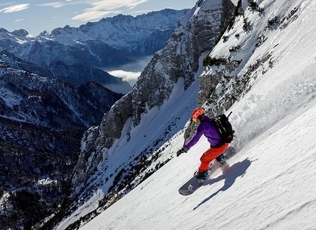 Surprisingly enjoyable turns on spring-like corn in the Julian Alps 😎