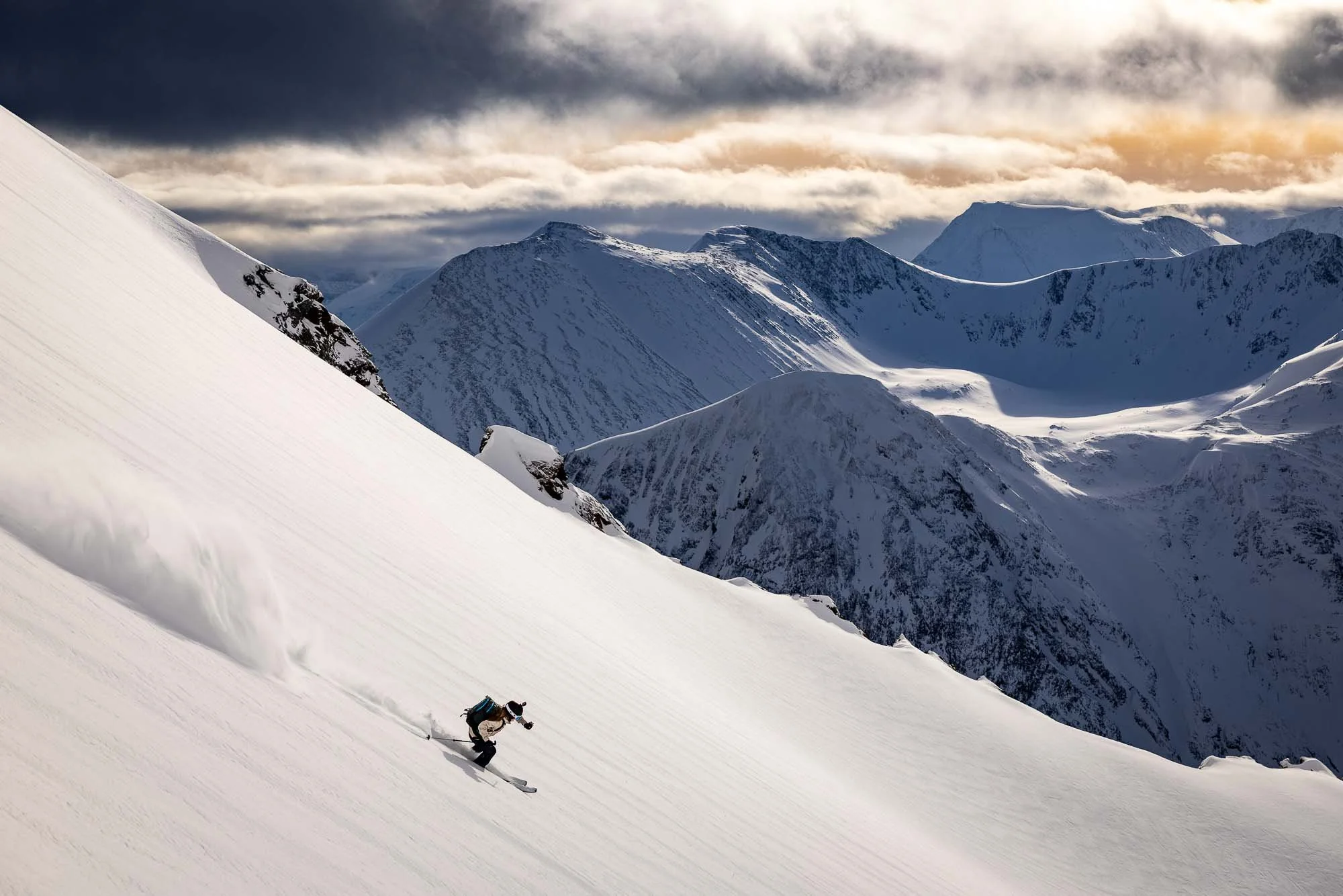 smučarka pršič hitrost