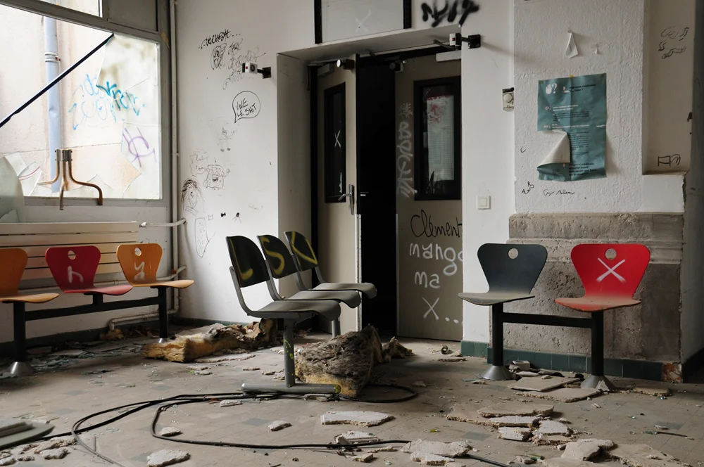 Hopital Debrousse-2.JPG