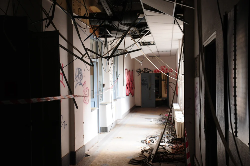 Hopital Debrousse-4.JPG