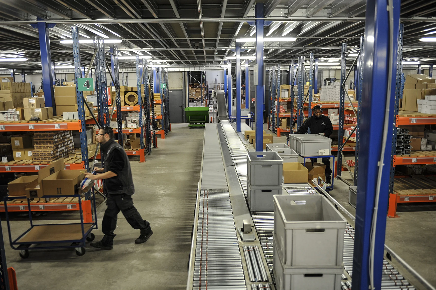 L christophe pouget Descours et Cabaud.JPG