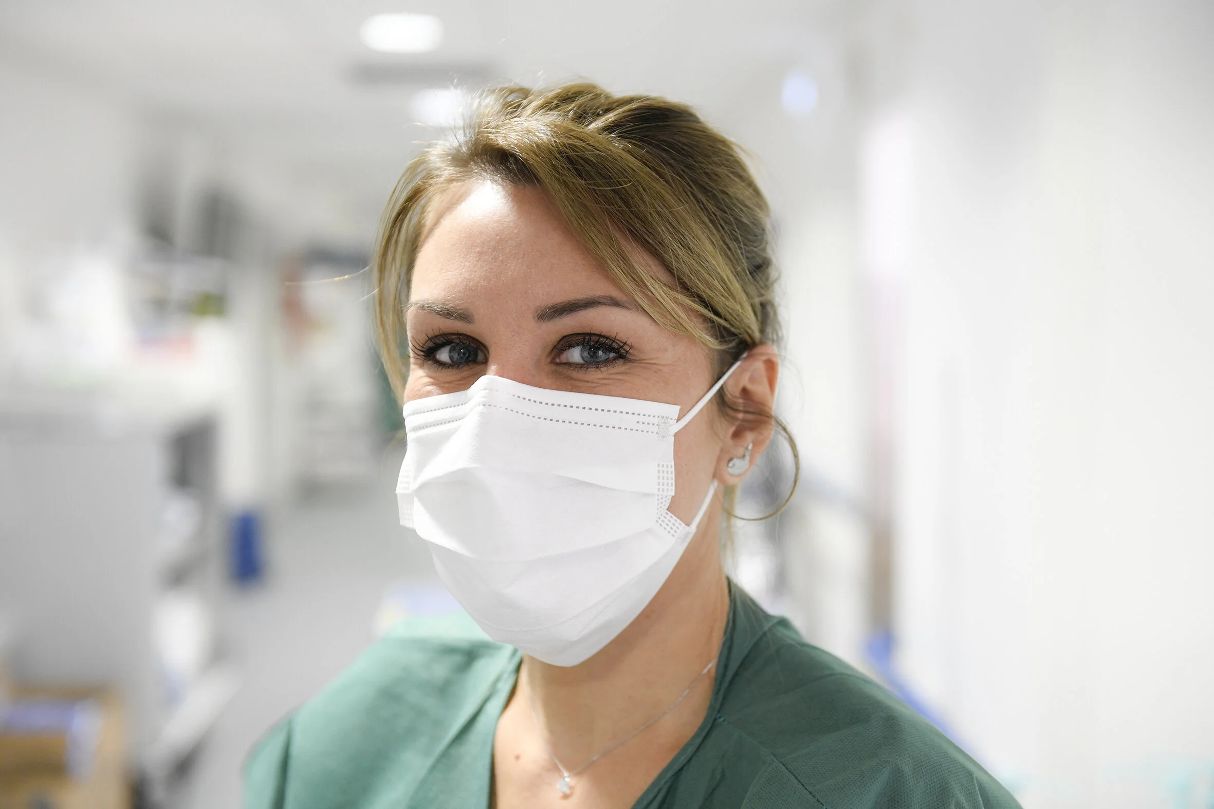 christophe Pouget - covid19 - reportage photo -réanimation 17.jpg