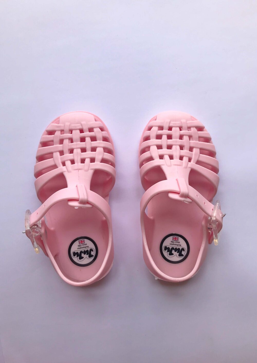 in silver New Ju Ju Jelly Water Shoes Size 3 youth