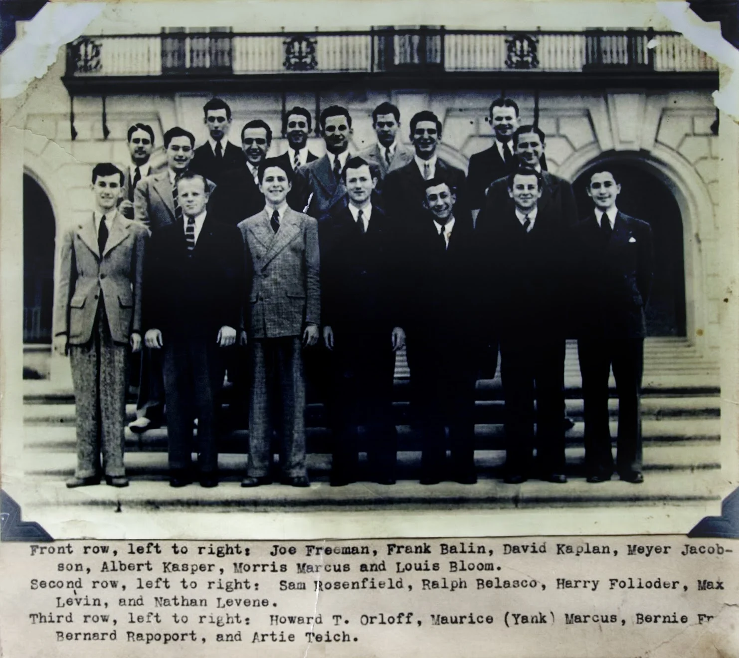 1933.jpg