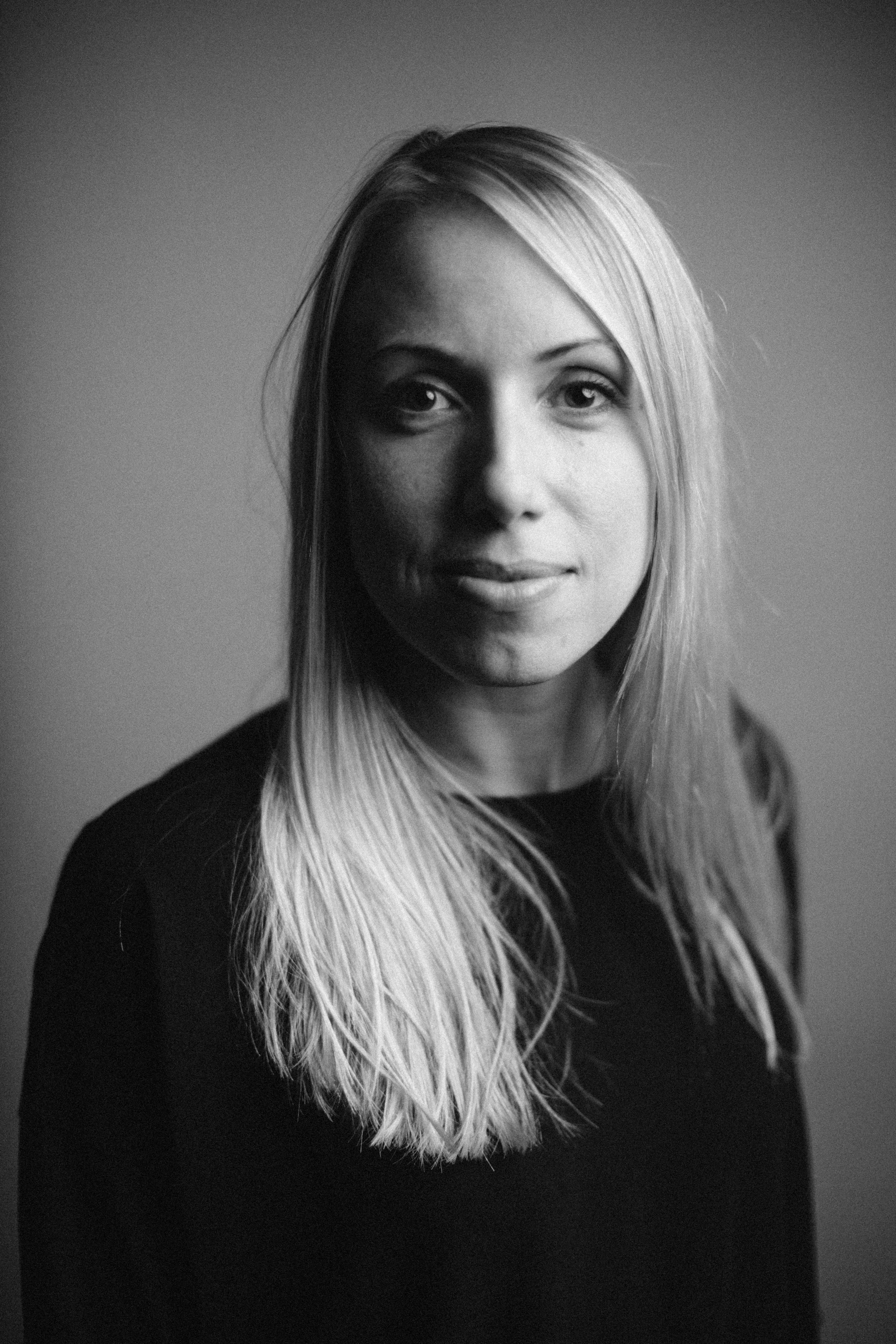 CaseyCosley_HEADSHOT_CreativeLive-107.jpg