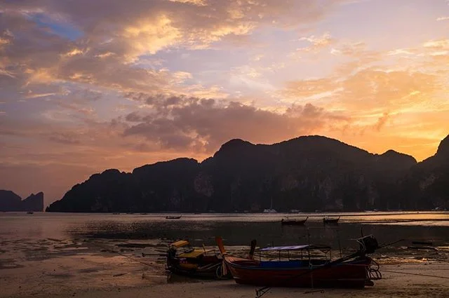 Old photo with a new edit. It's been what, 3 years? 4 years since I was in Thailand and my style and taste with photography has changed so much. More to come.