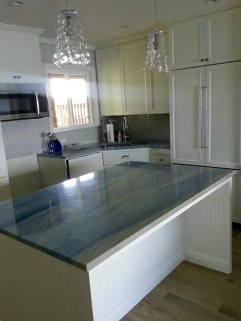 Sleek Kitchen Remodel