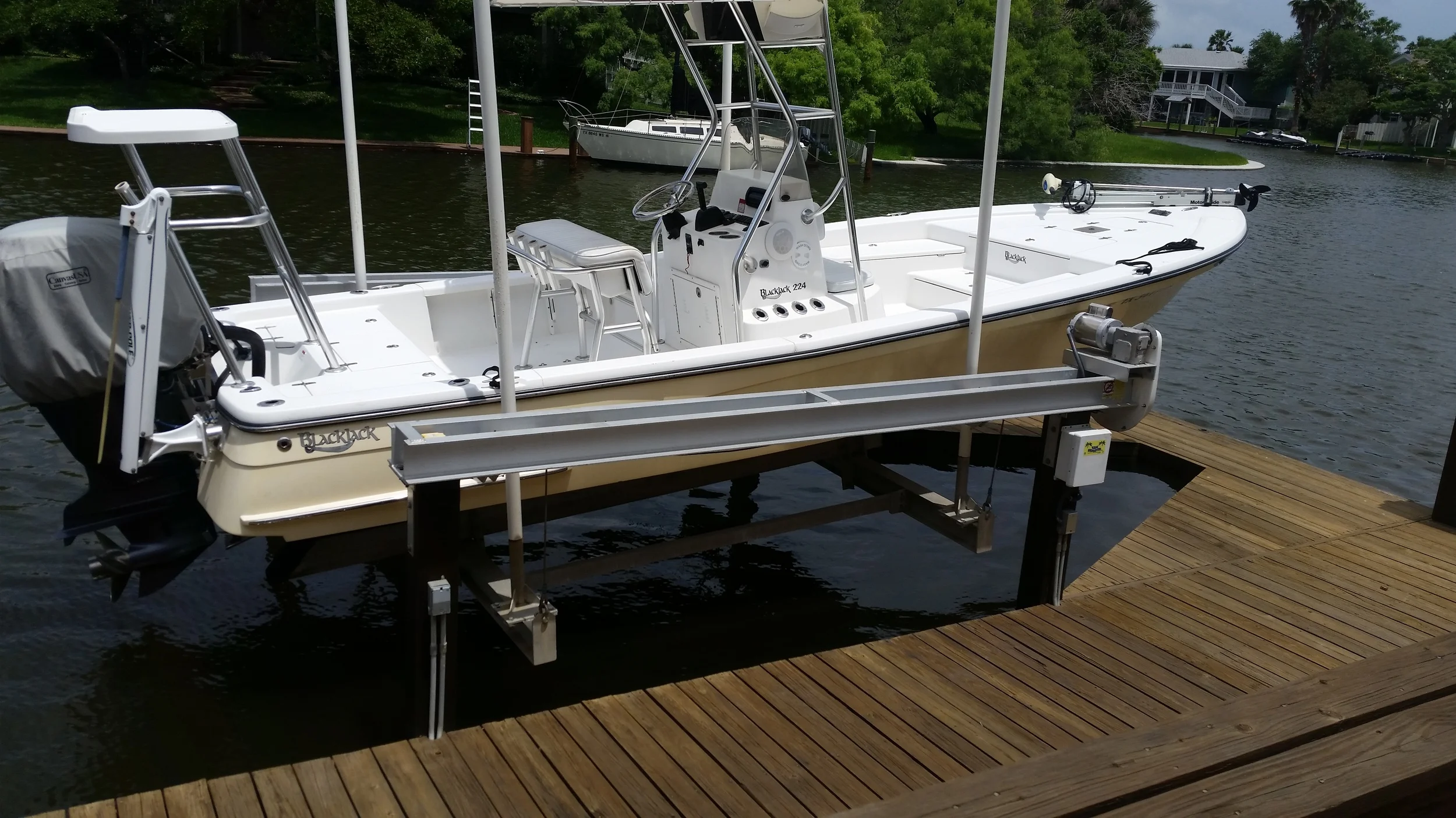 Key Allegro Boatlift