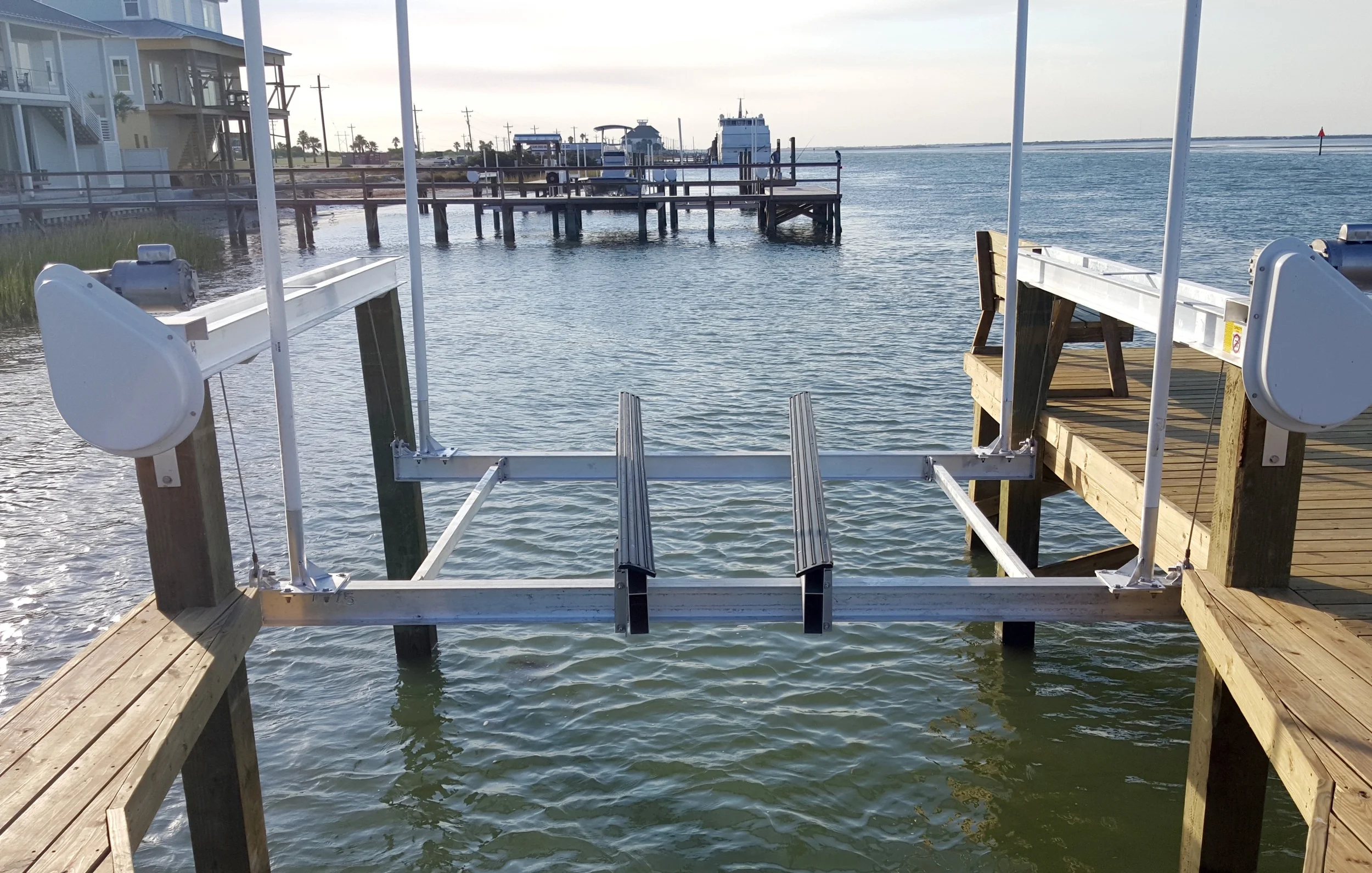 Stainless steel aluminum boat lift