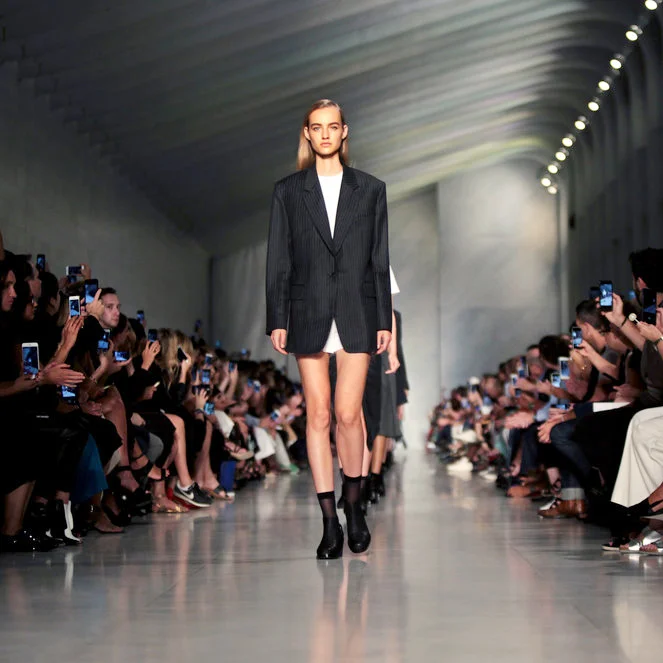 0916-IFW-DKNY-jumbo-v2sq.jpg