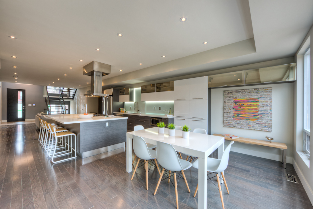 New Home Staging - Dining Area