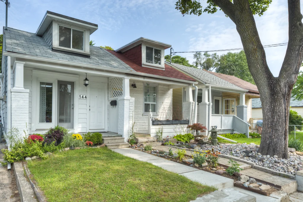 Home Staging Check List: Curb Appeal