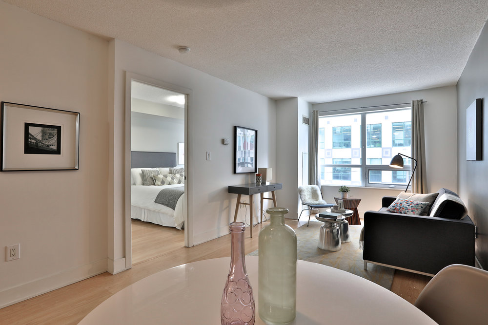  Condo Staging - Blue Jays Way 