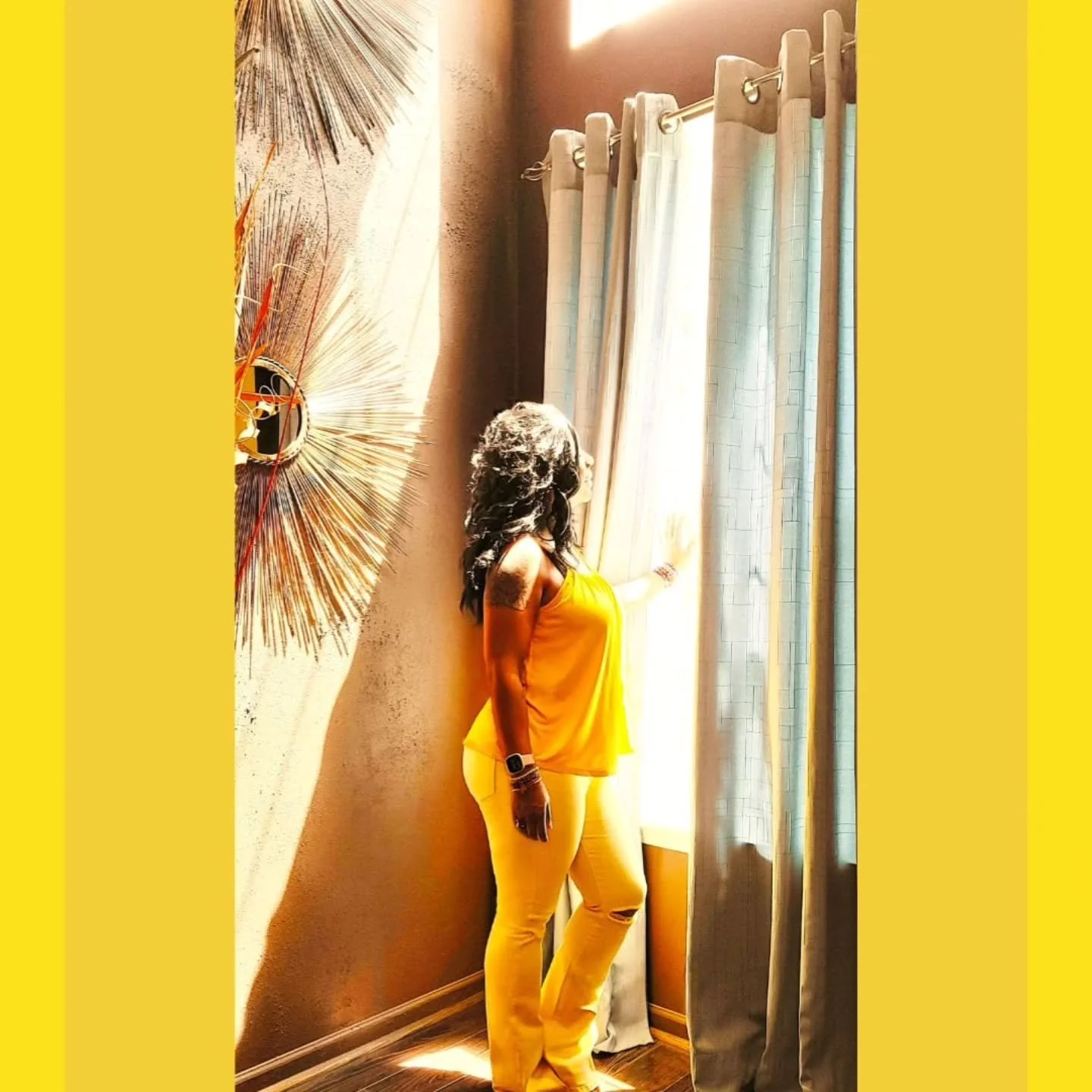 𝕂𝕀𝕄𝔹𝔼ℝ𝕃𝕐 ℂ. 𝕃𝕐𝕆ℕ𝕊: Always thankful, every day! XK ✨️
.
.
.
.
.
.
.
#autumn
#accent
#bold
#blessed 
#beautiful 
#blue
#brown
#colorful 
#color
#decor
#dominant 
#details
#designer 
#fall
#gift
#grace
#godfirst
#grateful 
#interiors 
#interi