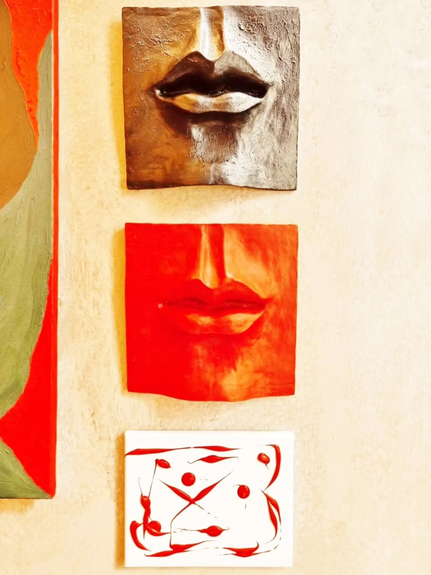 Intriguing Artwork: Brown. Red. Abstract 

Two Lips.
One Rhythmic Abstract.

Diverse hues, yet unified intensity.

Which detail caught your eye first? 👀

&mdash;XK