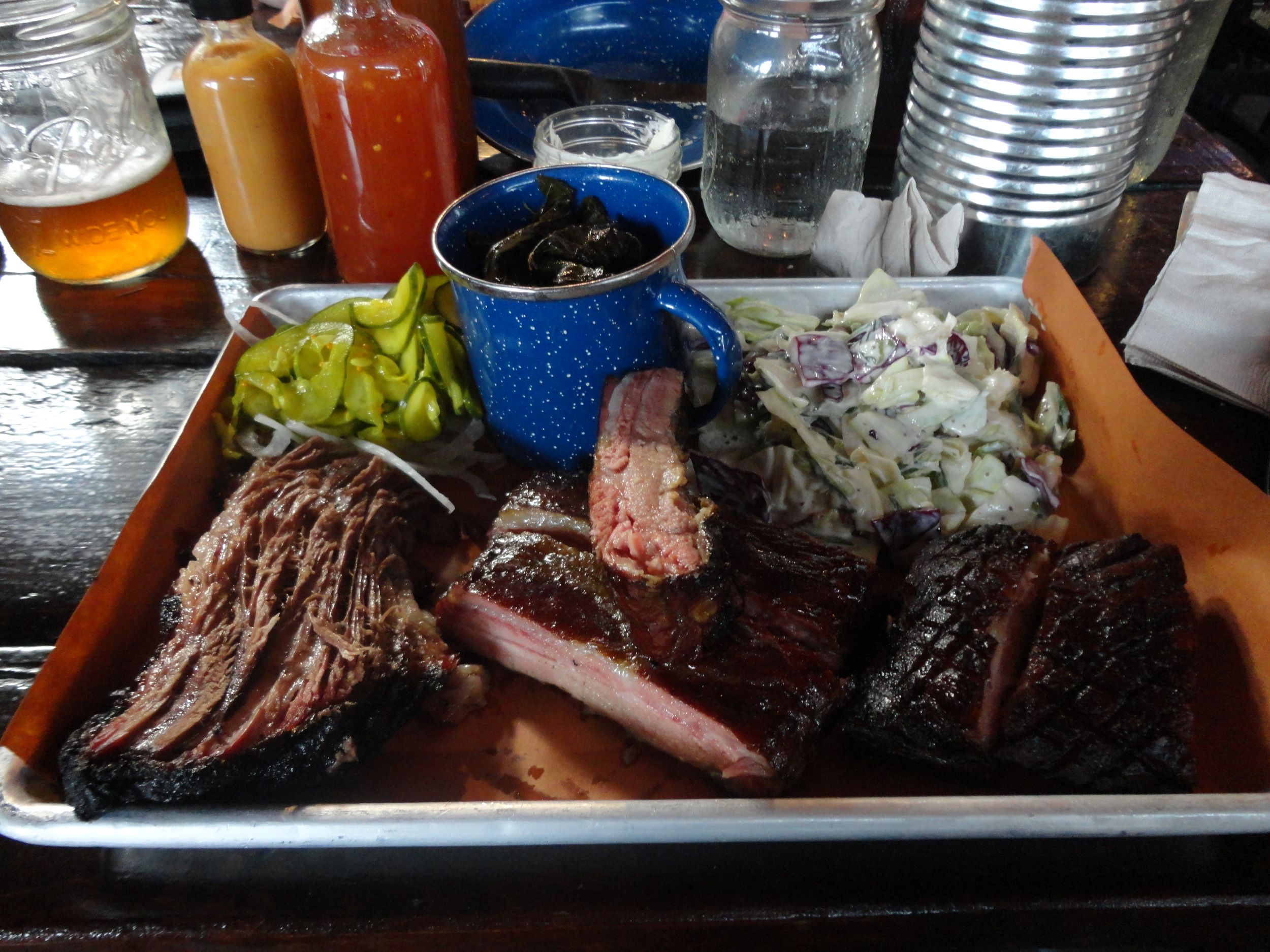 sweet cheeks q tray thebluecollarfoodie.jpg