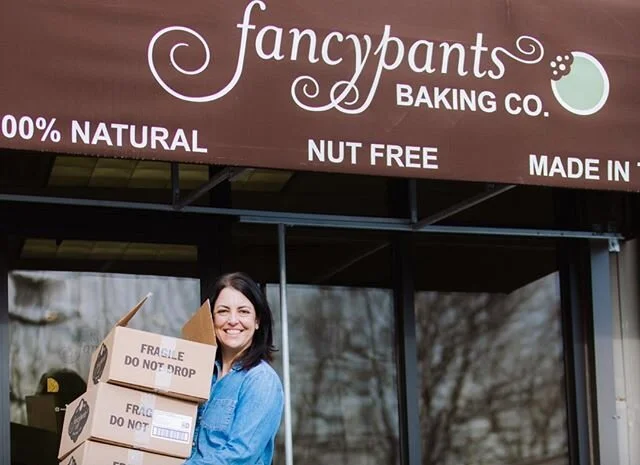 Maura Duggan started Fancypants Baking Co., Boston's clean label, nut-free cookie company, as a side hustle while working with students who were deaf-blind at the Perkins School for the Blind. Learn her story and what inspired her to turn her passion for baking into a business. Link in bio.

#boston #bostonbusiness #bostonbusinesswomen #baking #cookies #nutfree #cleanlabel #fempire #femalefounders #entrepreneur 
@fancypantsbaker