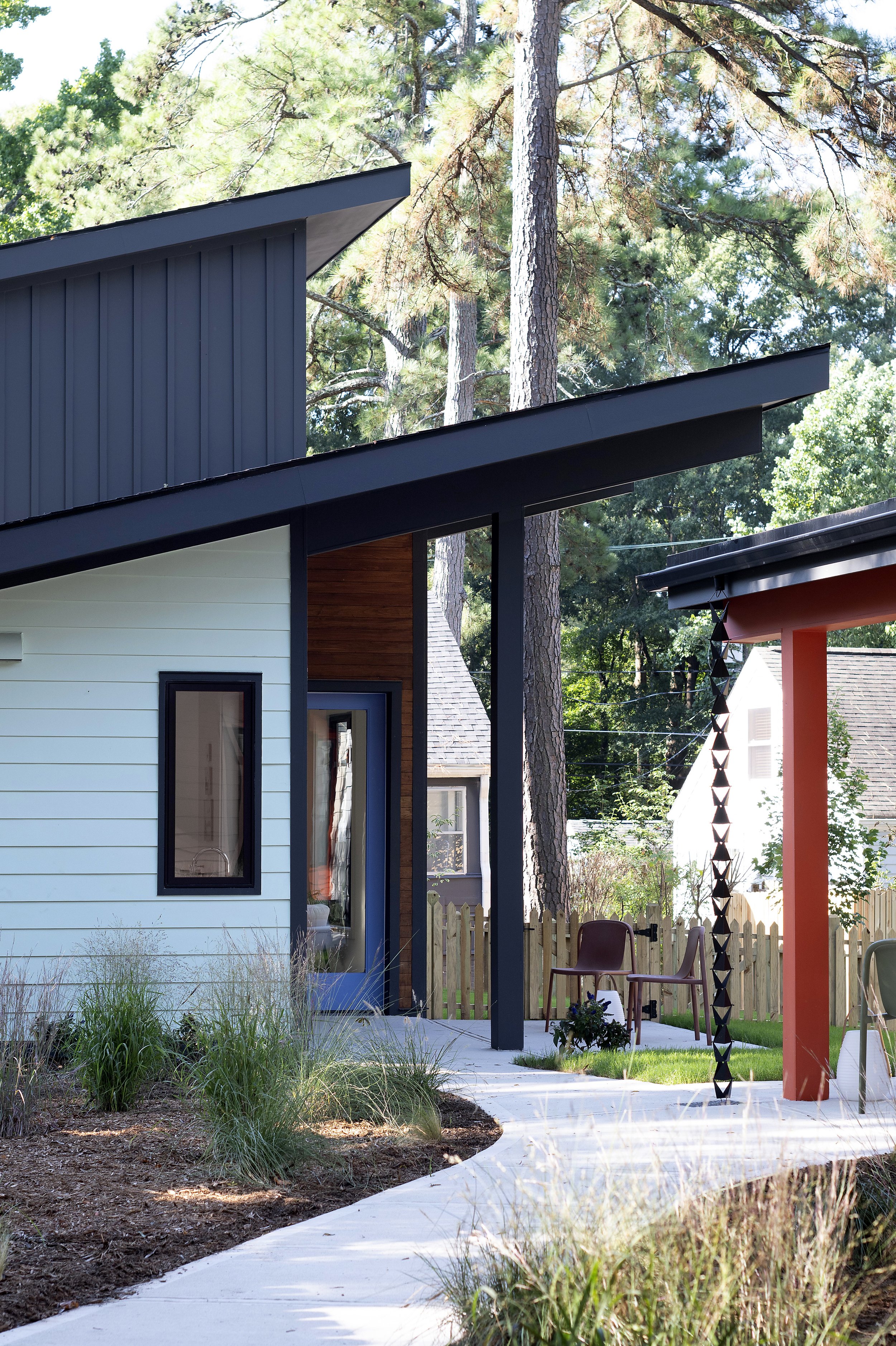 exterior 9.jpg