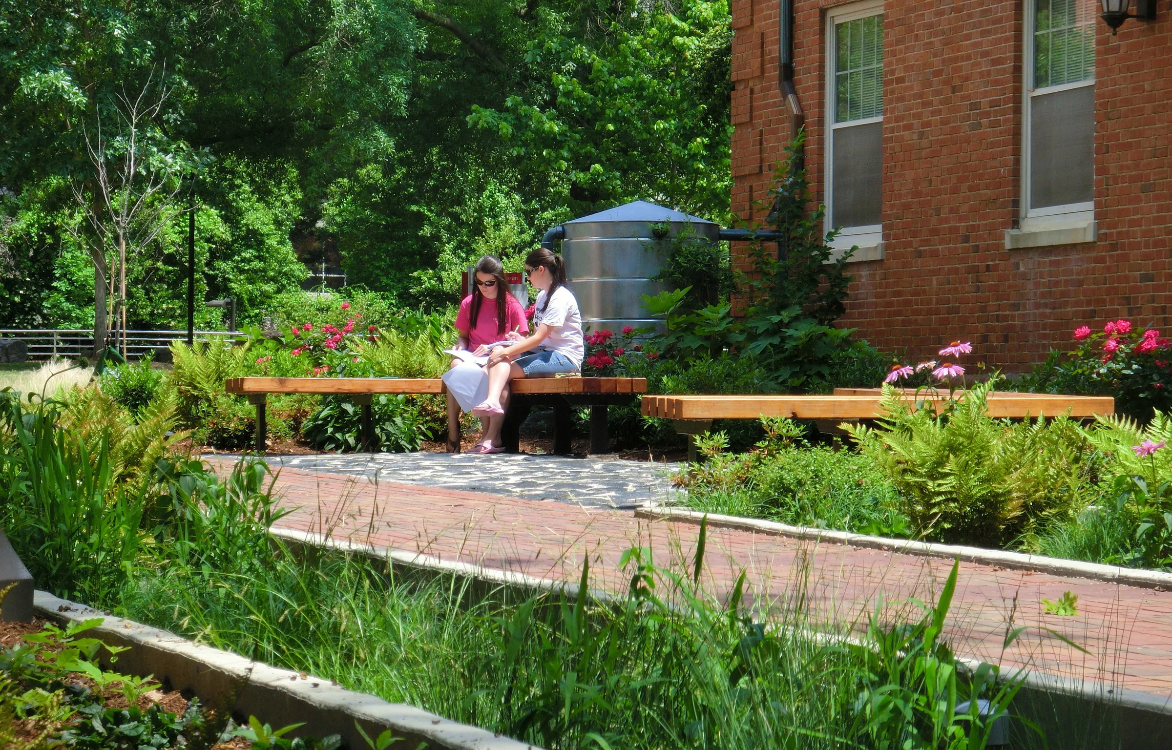 State-of-the-art practice meets world class education