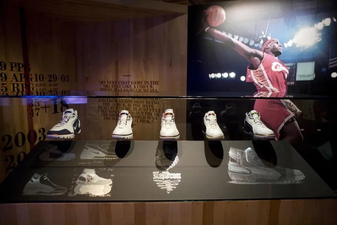 LEBRON_5.jpg