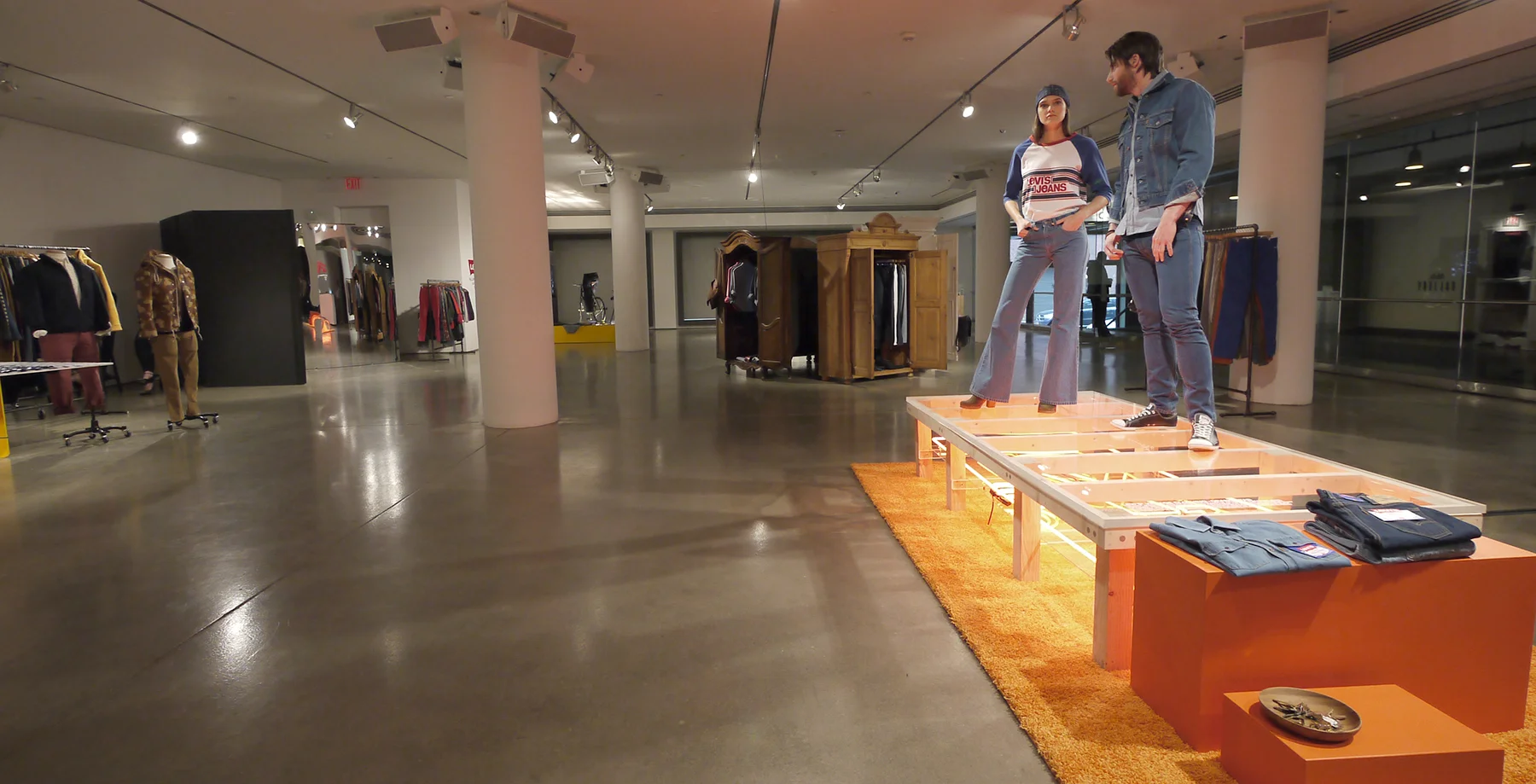 28_1050144.jpg