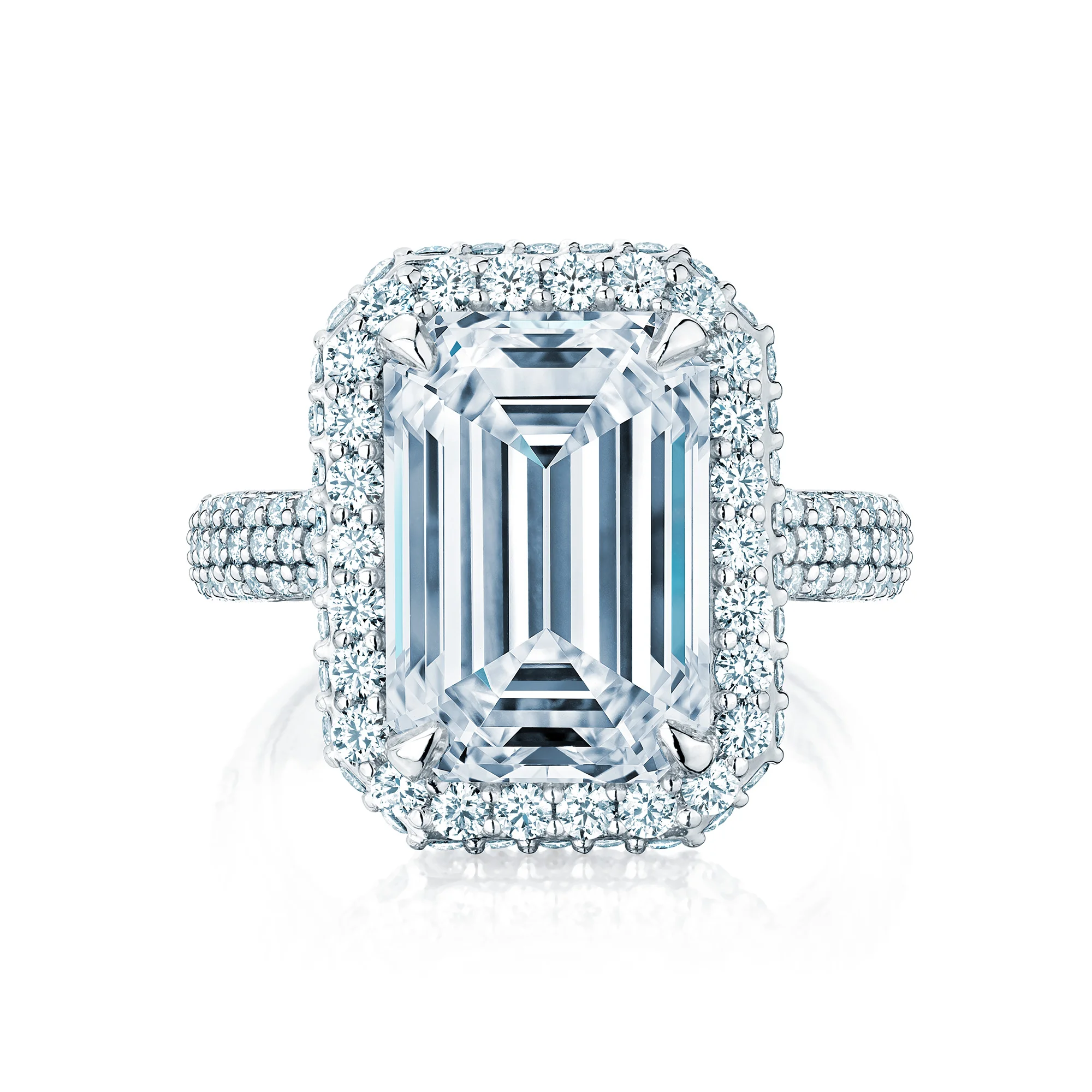 Birks Square Phillips - Luxurious diamond engagement ring photography