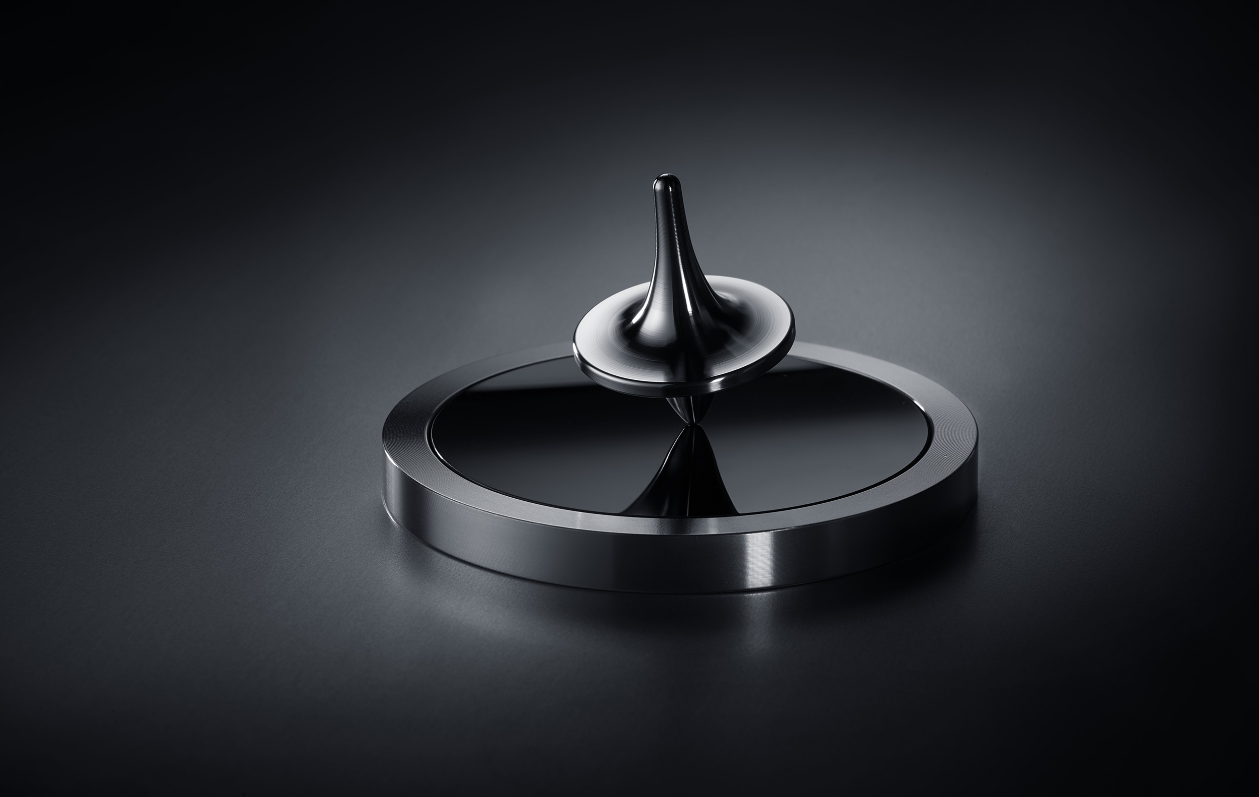 Spinner spinning on it's base
