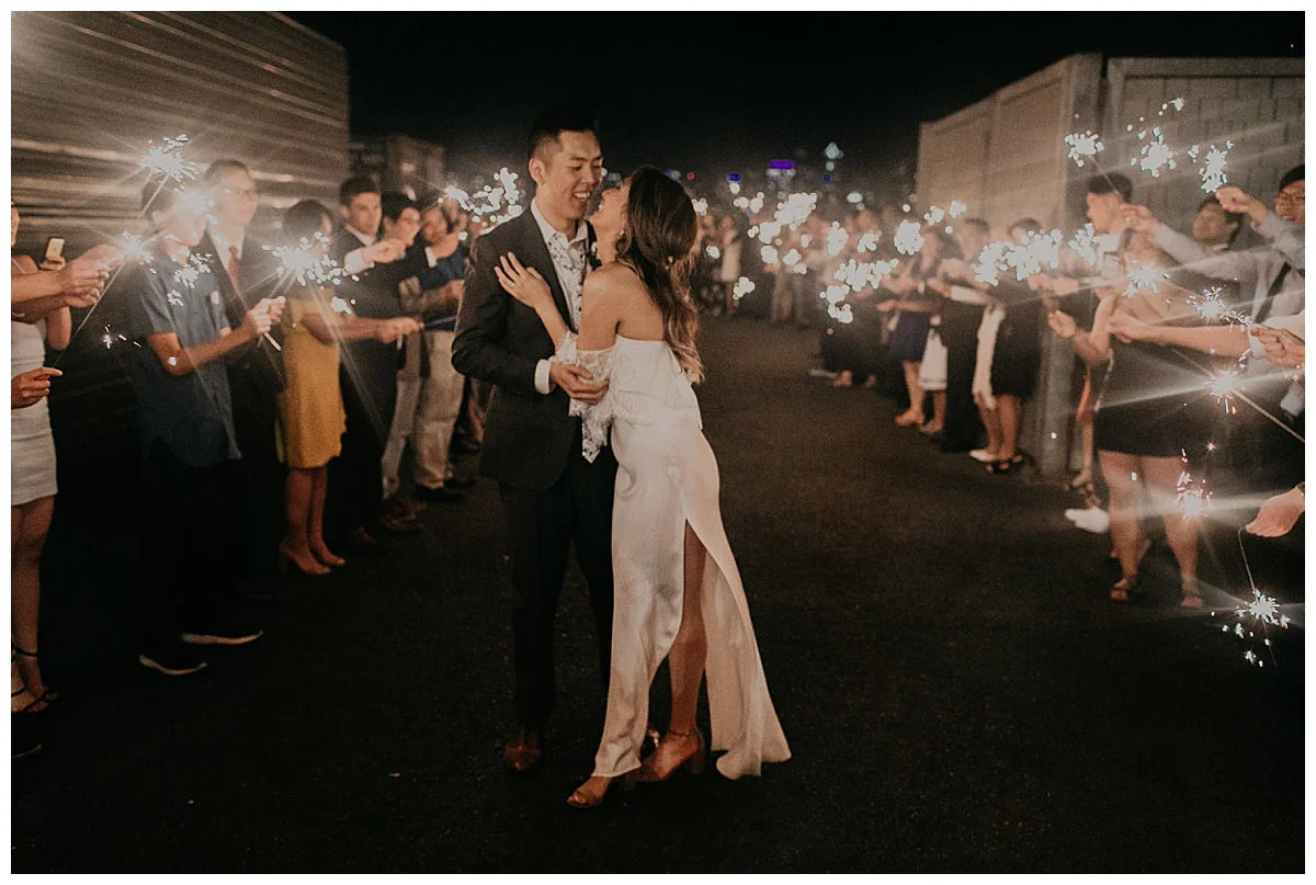 Samantha McFarlen Alki Beach Wedding Photographer_0034.jpg