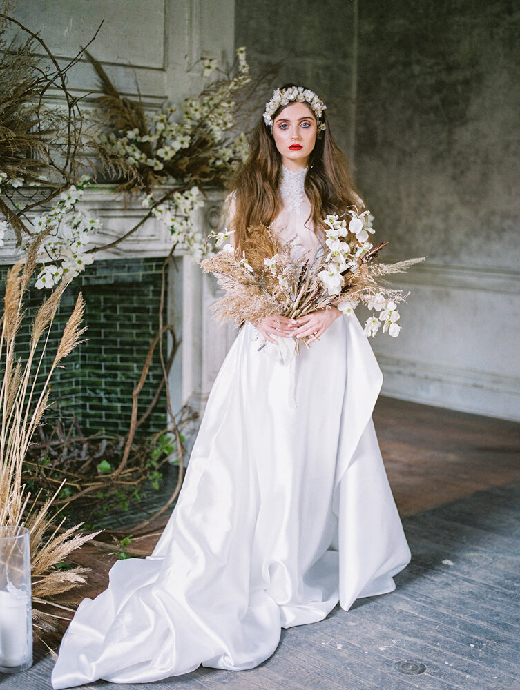 Bridal Photo Session with Dried Flowers