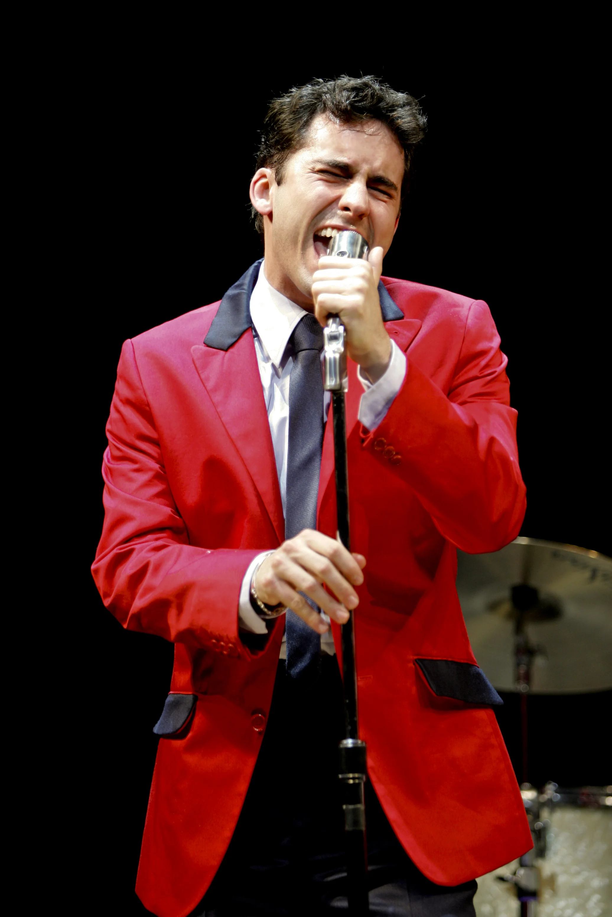 John-Lloyd-Young-as-Frankie-Valli-in-original-cast-of-JERSEY-BOYS-on-Broadway-credit-Joan-Marcus.jpg