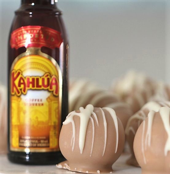 Kahlua Cheesecake Balls