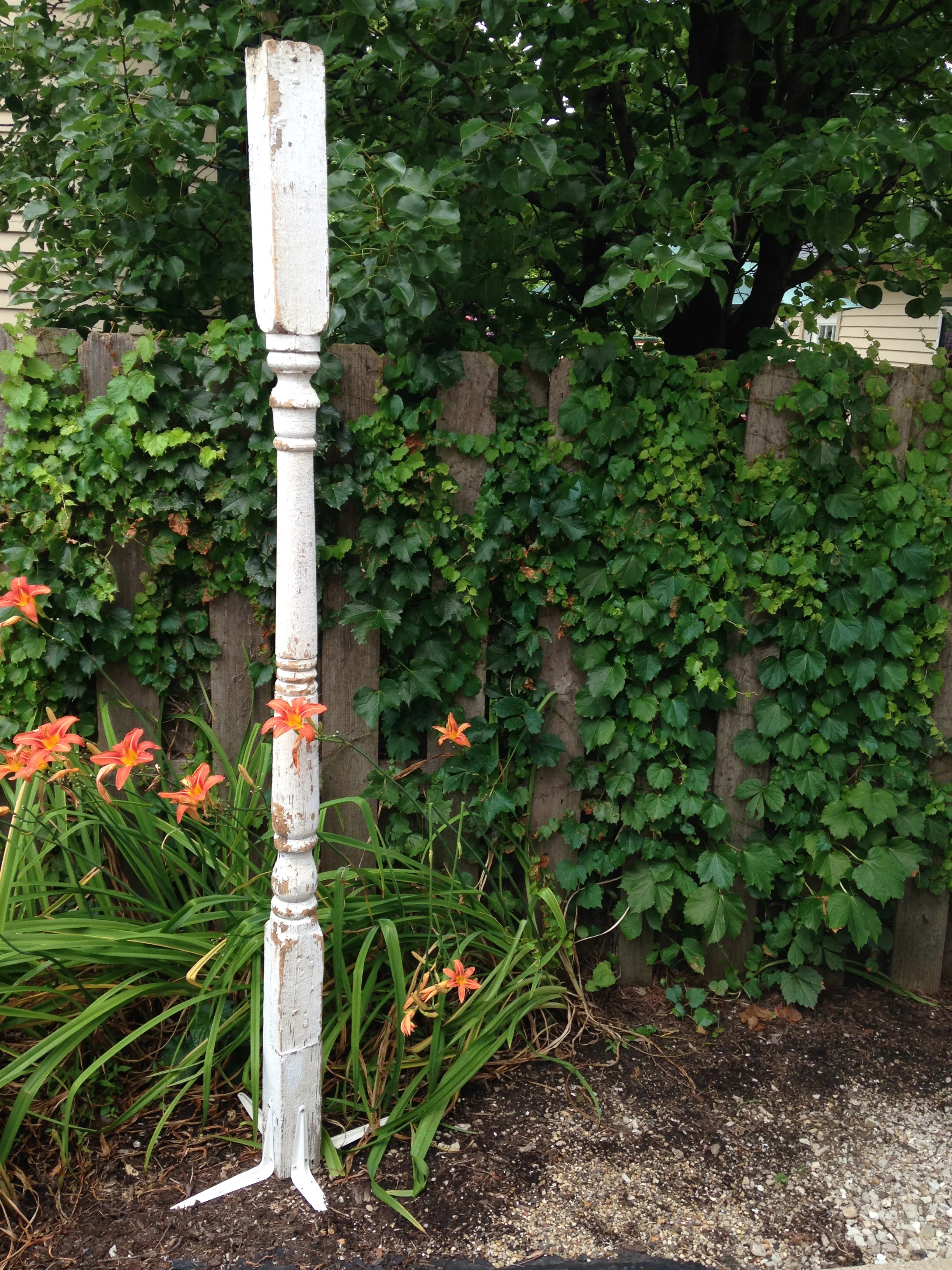 White Column (stands on its own)