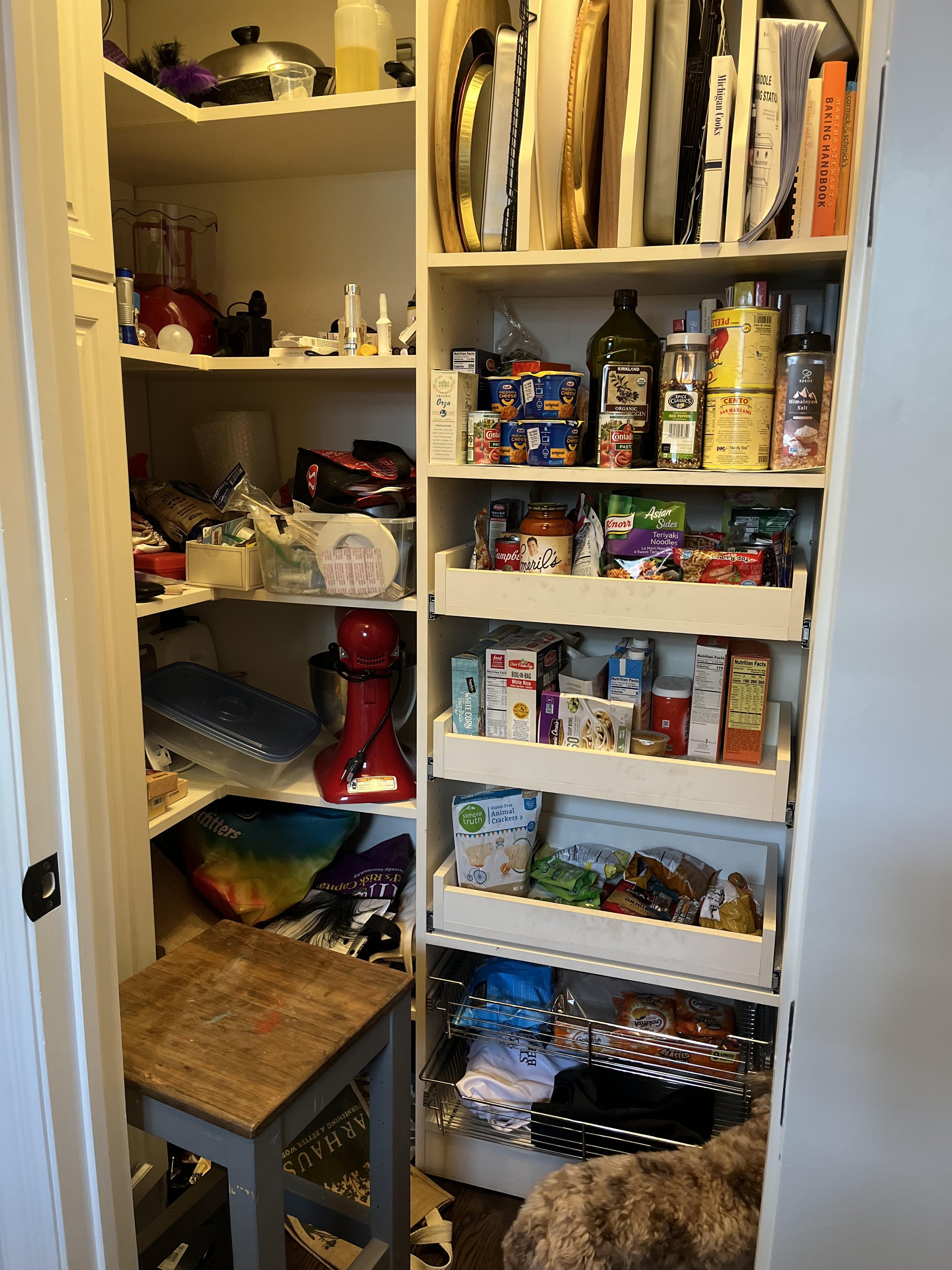 pantry before.jpg