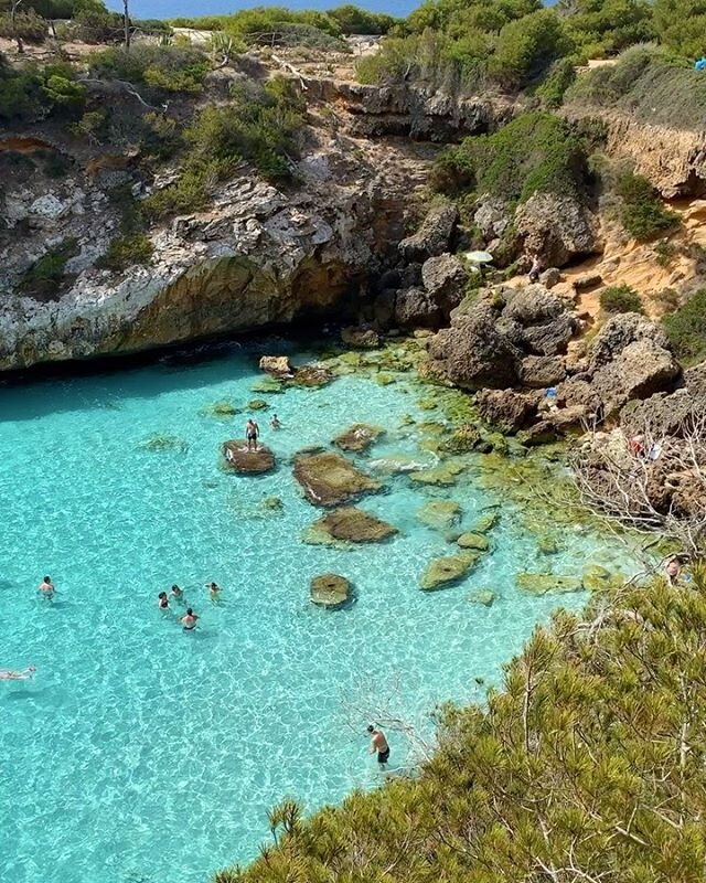 SPAIN 🇪🇸- You don&rsquo;t have to be a &ldquo;melt&rdquo; to fall for Mallorca&rsquo;s good looks, fines beaches, charming mountain villages, traditional tapas, and amazing culture.

There are many incredible beaches and coves lapped by turquoise w