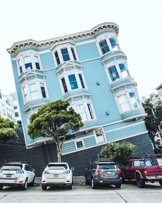 USA 🇺🇸- The unique and beautiful Victorian-style houses in San Francisco. It took me quite a bit of leg work to take these photos. 😉 1-8, which one is your favorite? Do you have San Francisco on your bucket list? 📝 Tag someone who&rsquo;d love to