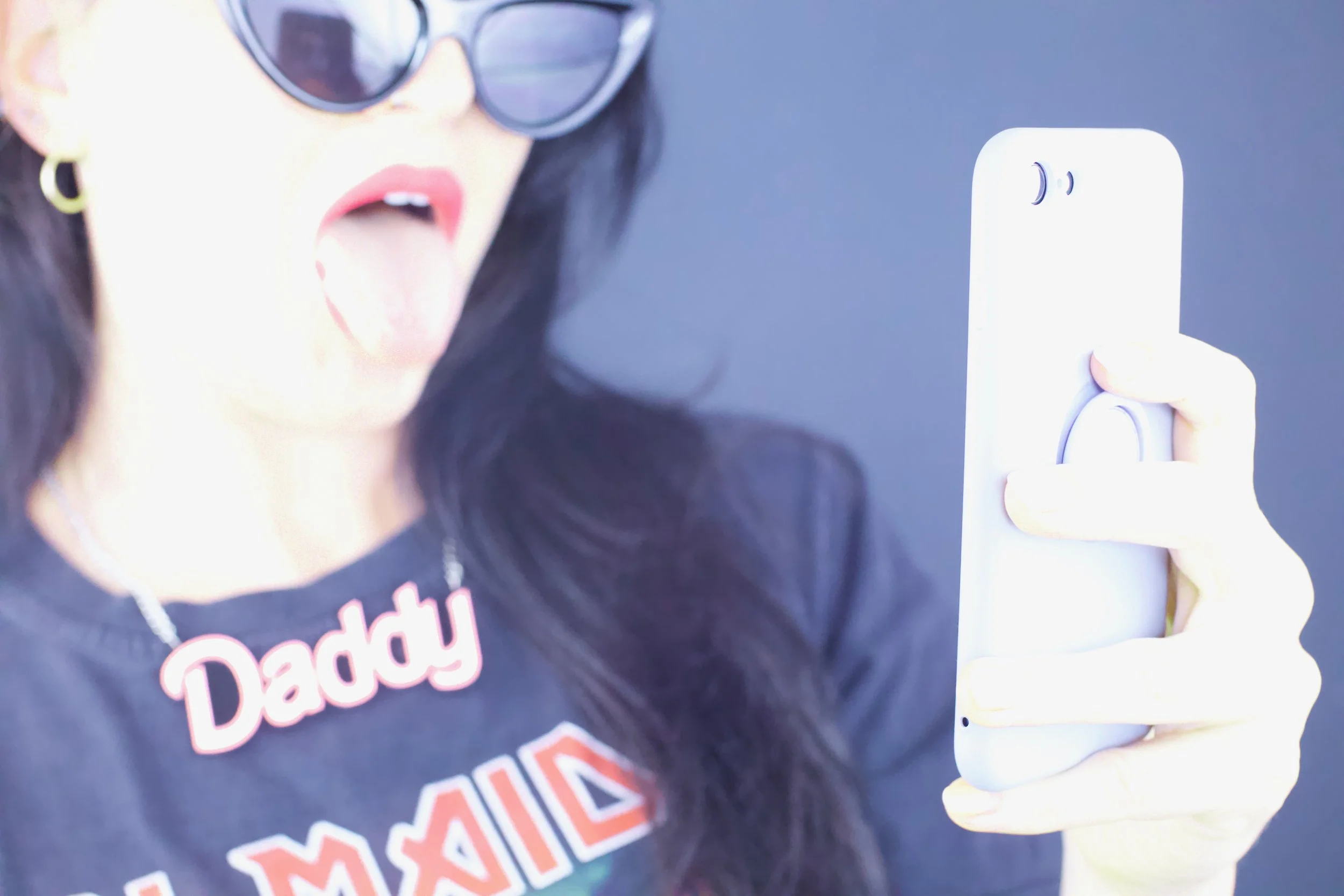 FAMEHUNGRY, The Place